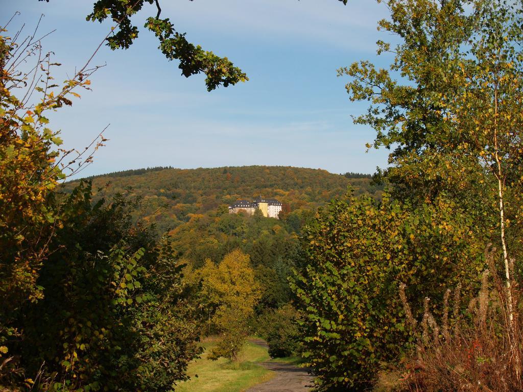 Hotel Zum Weissen Stein Кирхен Экстерьер фото